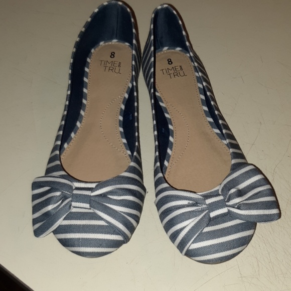 time and tru shoes flats